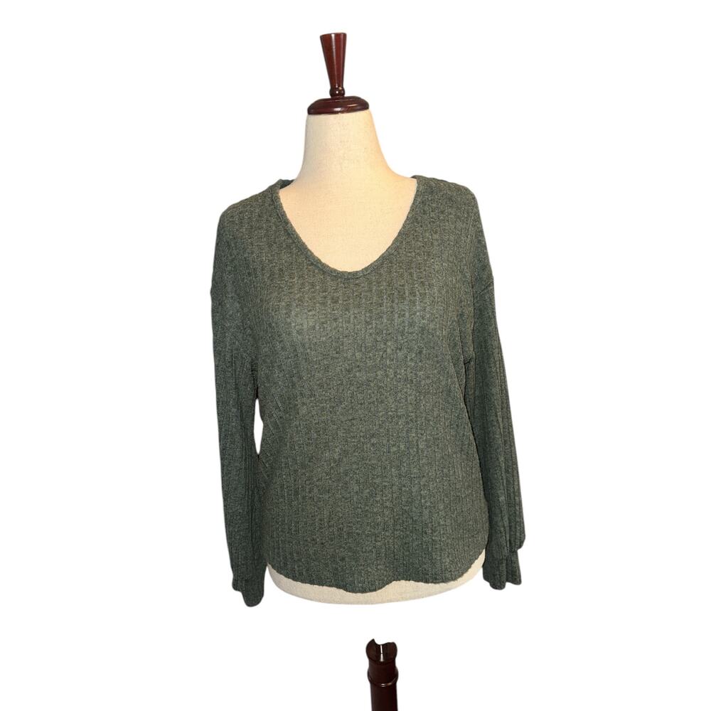 SHEIN olive loose long sleeve v-neck top sz S